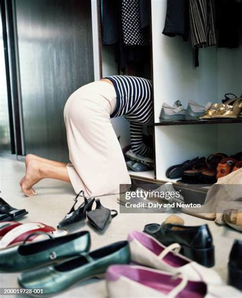 8,336 Woman Bend Over Stock Photos & High